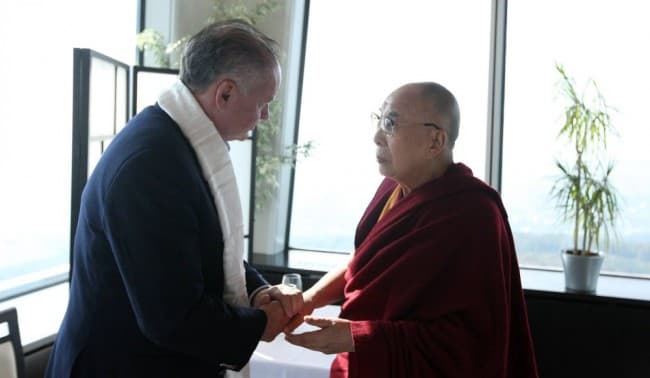 Kínának nincs ínyére, hogy Andrej Kiska találkozott a Dalai Lámával