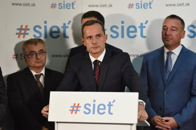 Szakértők szerint Brecely sem húzhatja ki a süllyesztőből a Sieť pártot