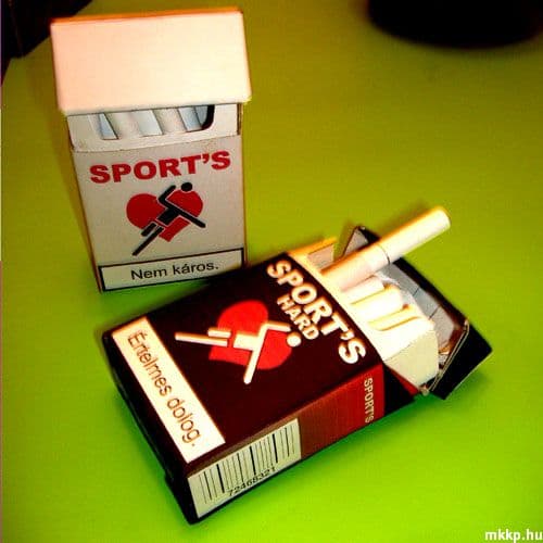 Rengeteg kiskamasz dohányzik!