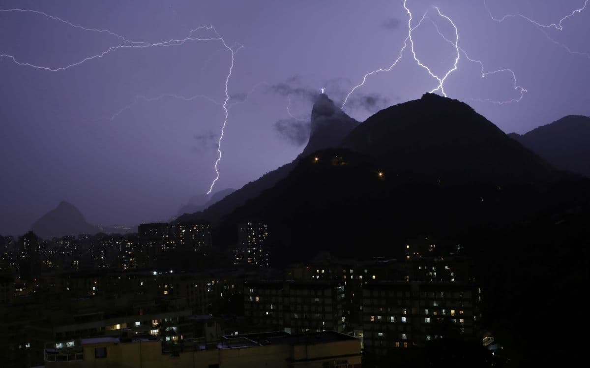 Számos halálos áldozata van a Rio de Janeiróra lecsapó viharnak