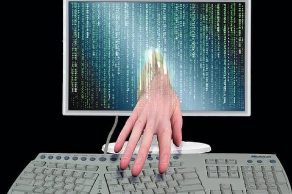 Hackertámadást hajtott végre az orosz katonai hírszerzés az amerikai elnökválasztás előtt