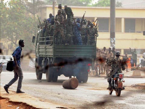 TERROR: Támadás ért egy luxus üdülőhelyet Maliban