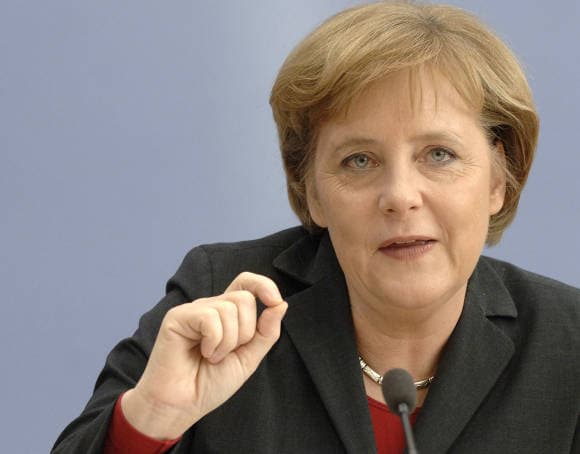 Merkel begurult, mert úgy látja, a jelenlegi menekültügyi szabályozást több EU-tagállamban lesajnálják...