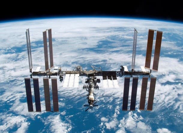 Földet értek a Nemzetközi Űrállomás űrhajósai