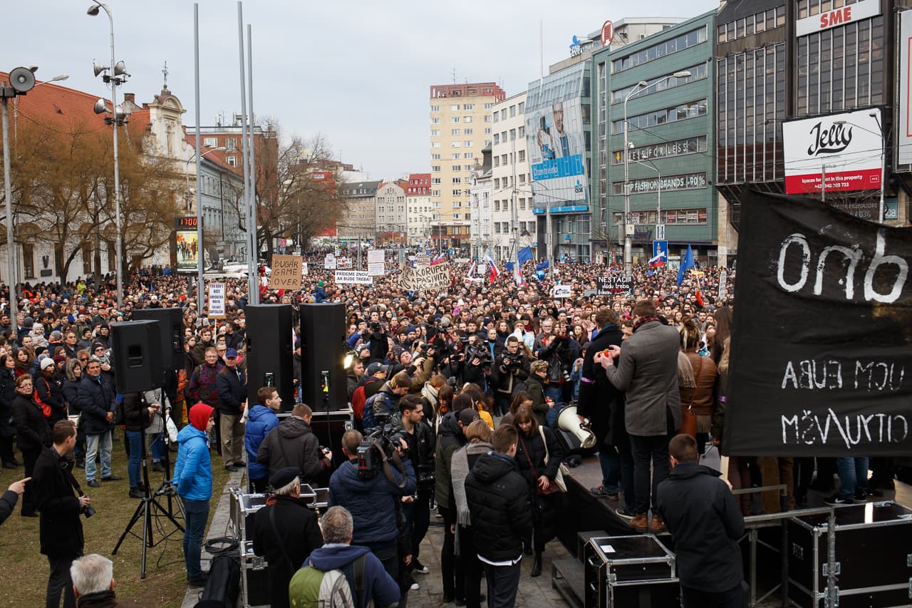 Gašpar menesztéséért és a politikamentes rendőrségért tüntetnek ma az emberek