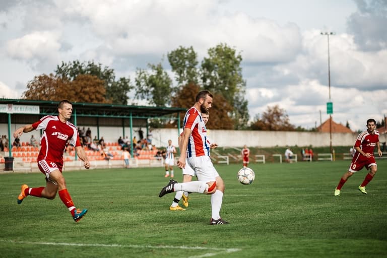 Nyugat-szlovákiai V. liga, déli csoport, 7. forduló: Hét meccsen 36 gólt rúgtak az illésházaiak - FOTÓK