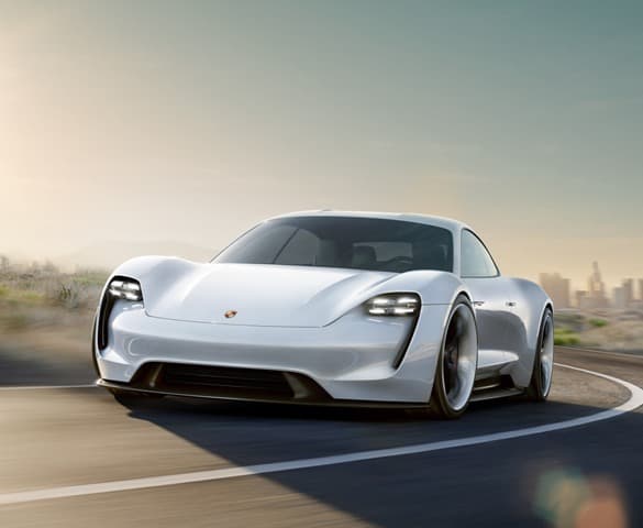 A Porsche a jövőben még több pénzt fog költeni az elektromos autók gyártására