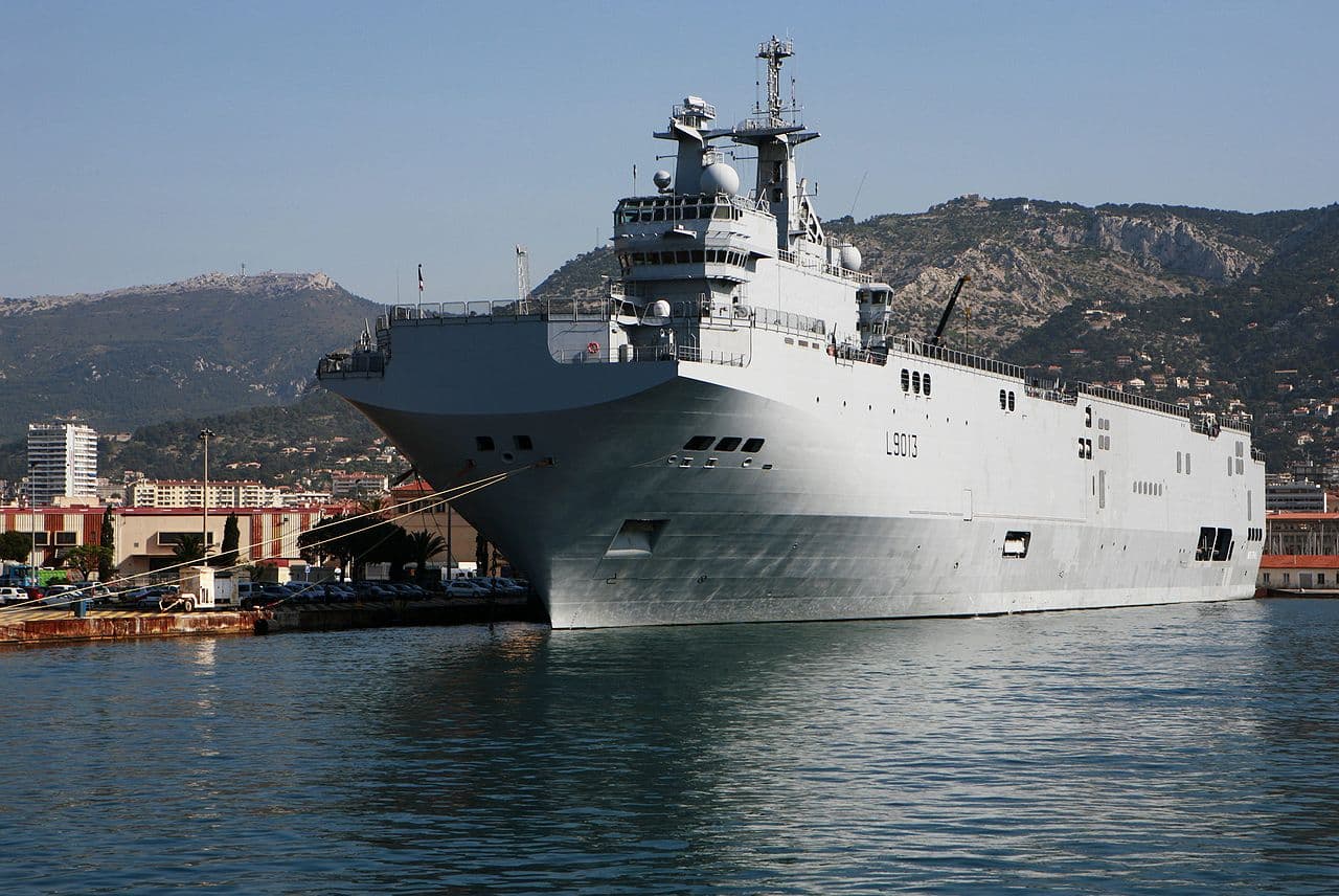 Az oroszok helyett Egyiptom veszi meg a franciák hadihajóit