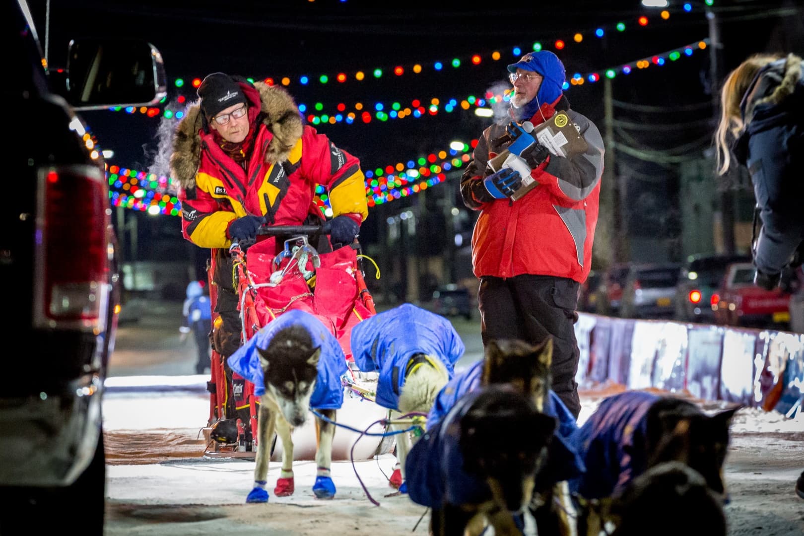Az eddigi legidősebb hajtó nyerte az alaszkai kutyaszánversenyt