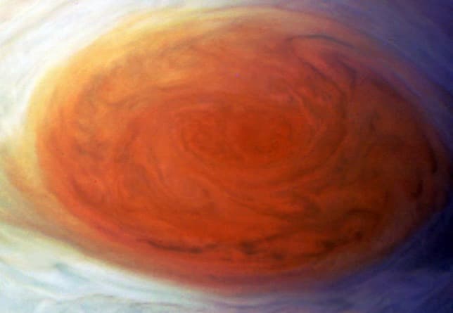 Közzétették a Jupiter Nagy Vörös Foltjáról készített legfrissebb képeket