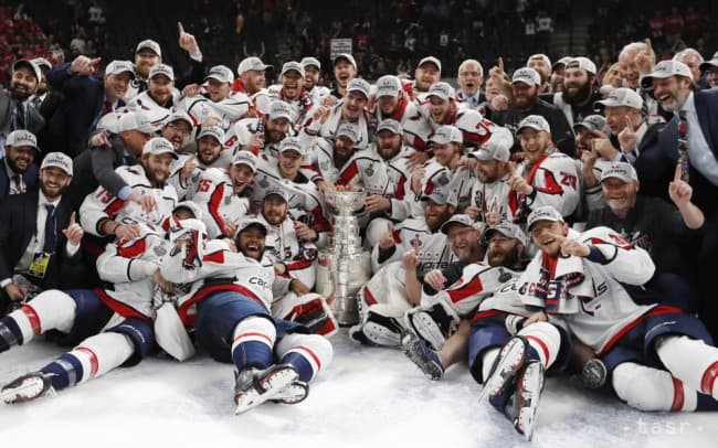 NHL - Fennállása első Stanley Kupa-győzelmét aratta a Washington
