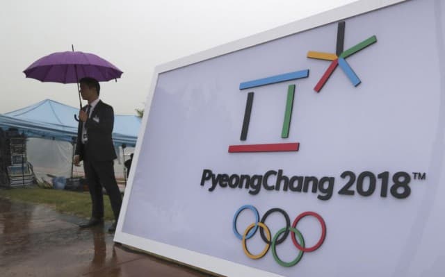 Észak-Korea több mint 200 fős rajongói csoportot küld a dél-koreai téli olimpiára