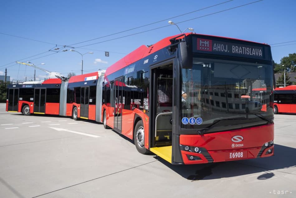 Kénytelen külföldön is buszsofőröket toborozni a pozsonyi tömegközlekedési vállalat