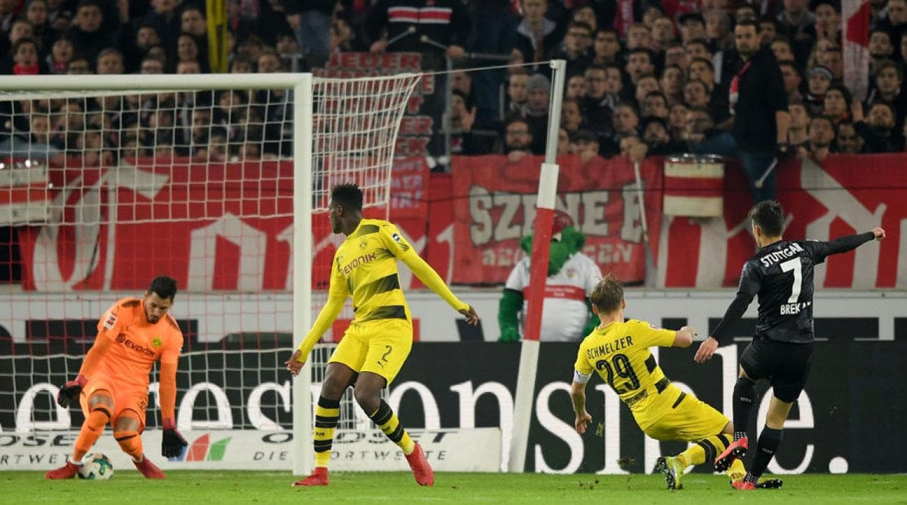 Bundesliga - Stuttgartban botlott a Dortmund