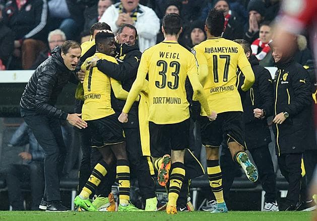 Bundesliga - Könnyed siker után maradt listavezető a Dortmund
