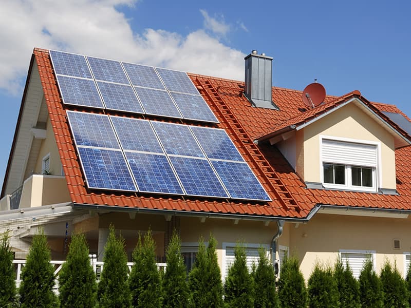 Szerezzen támogatást a fotovoltaikus panelekre és spóroljon az energiaáron
