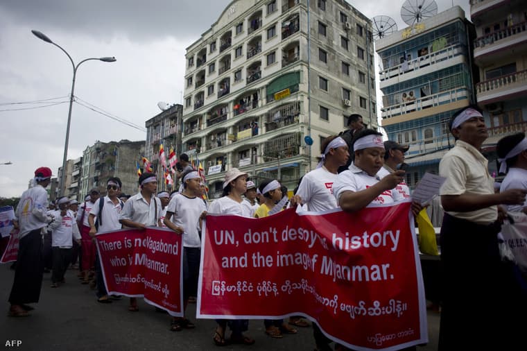 A mianmari rendőrség tüzet nyitott buddhista tüntetőkre, többen meghaltak