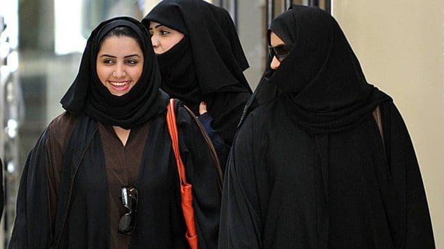 Szaúd-Arábiában első alkalommal engednek nőket sportstadionba