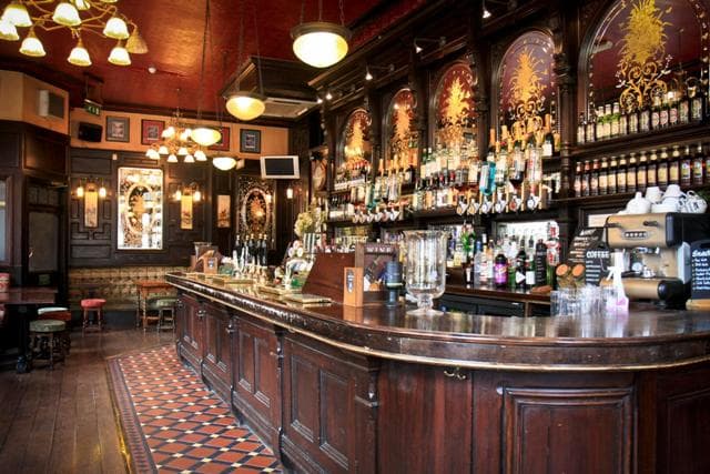 A londoni pubok negyede bezárt az elmúlt 15 évben
