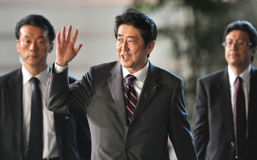 Abe Sindzó kormányfő pártja nyerte a japán választásokat