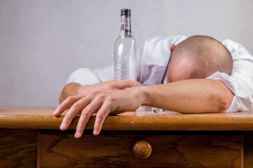 Kis mennyiségű alkohol fogyasztása is káros az egészségre