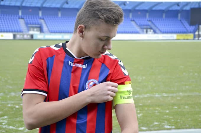 Kapitányi karszalaggal debütált a 16 éves csallóközkürti Almási László az FK Senica felnőtt csapatában