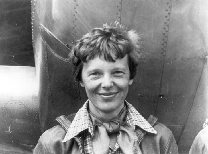 A becsült ár tízszeresét fizették a leghíresebb pilótanő, Amelia Earhart bőrsapkájáért