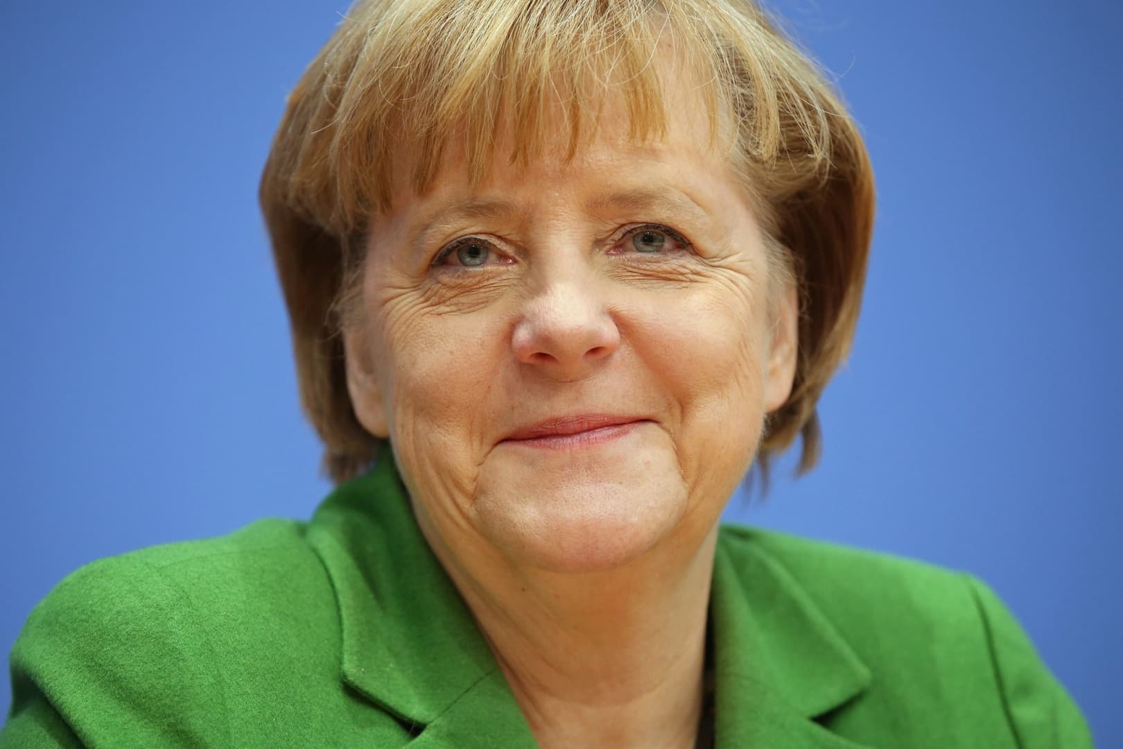 Angela Merkelt újabb két évre megválasztották a CDU elnökének