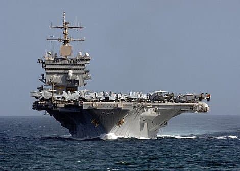 Az amerikai haditengerészet átmenetileg felfüggeszti tevékenységét világszerte