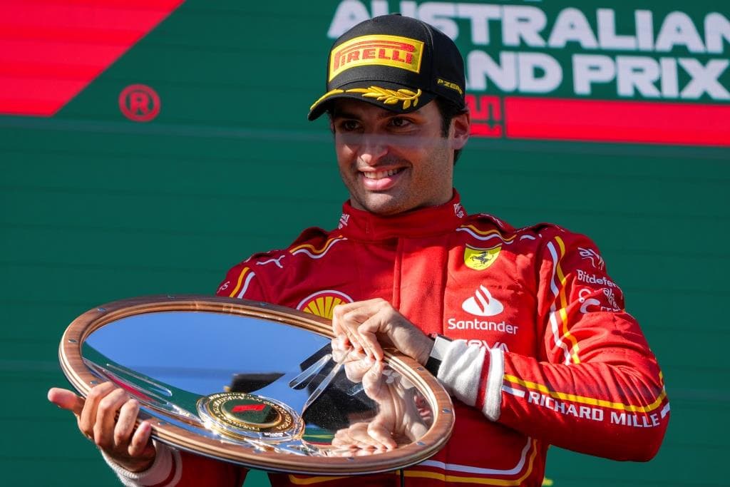 Ausztrál Nagydíj - Sainz nyert Melbourne-ben, Verstappen kiesett
