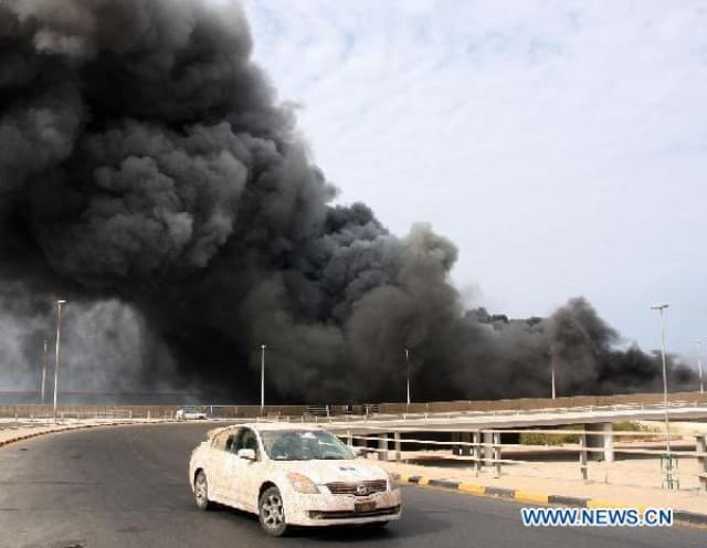 Felrobbant egy fegyverraktár Líbiában, sok halott