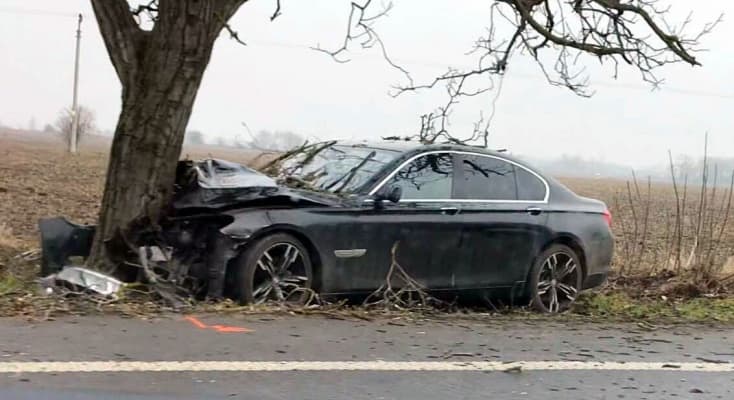 Nem követett el semmi rosszat a BMW-s azzal, hogy hátrahagyta összetört kocsiját a 63-as mellett