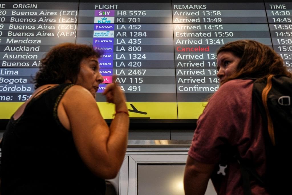 Hat német reptéren újraindult a légiforgalom a biztonságiak figyelmeztető sztrájkja után