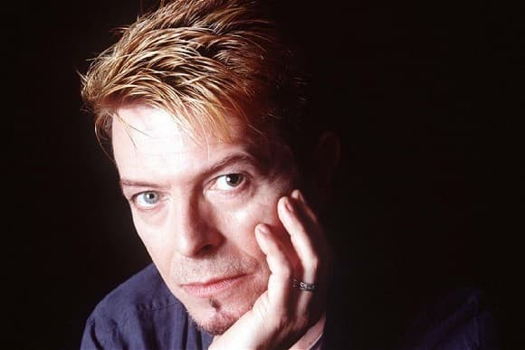 David Bowie nyerte el posztumusz a Brit Awards zenei gála fődíjait