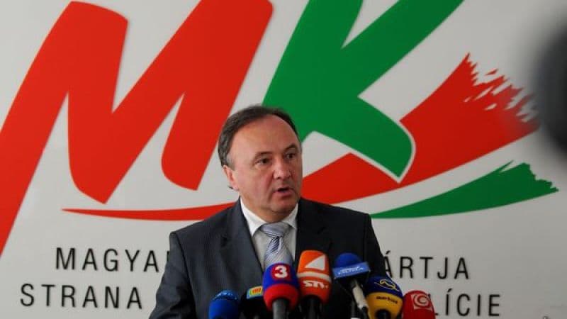 Csáky szerint a kvótareferendum csak Orbán egójáról szól