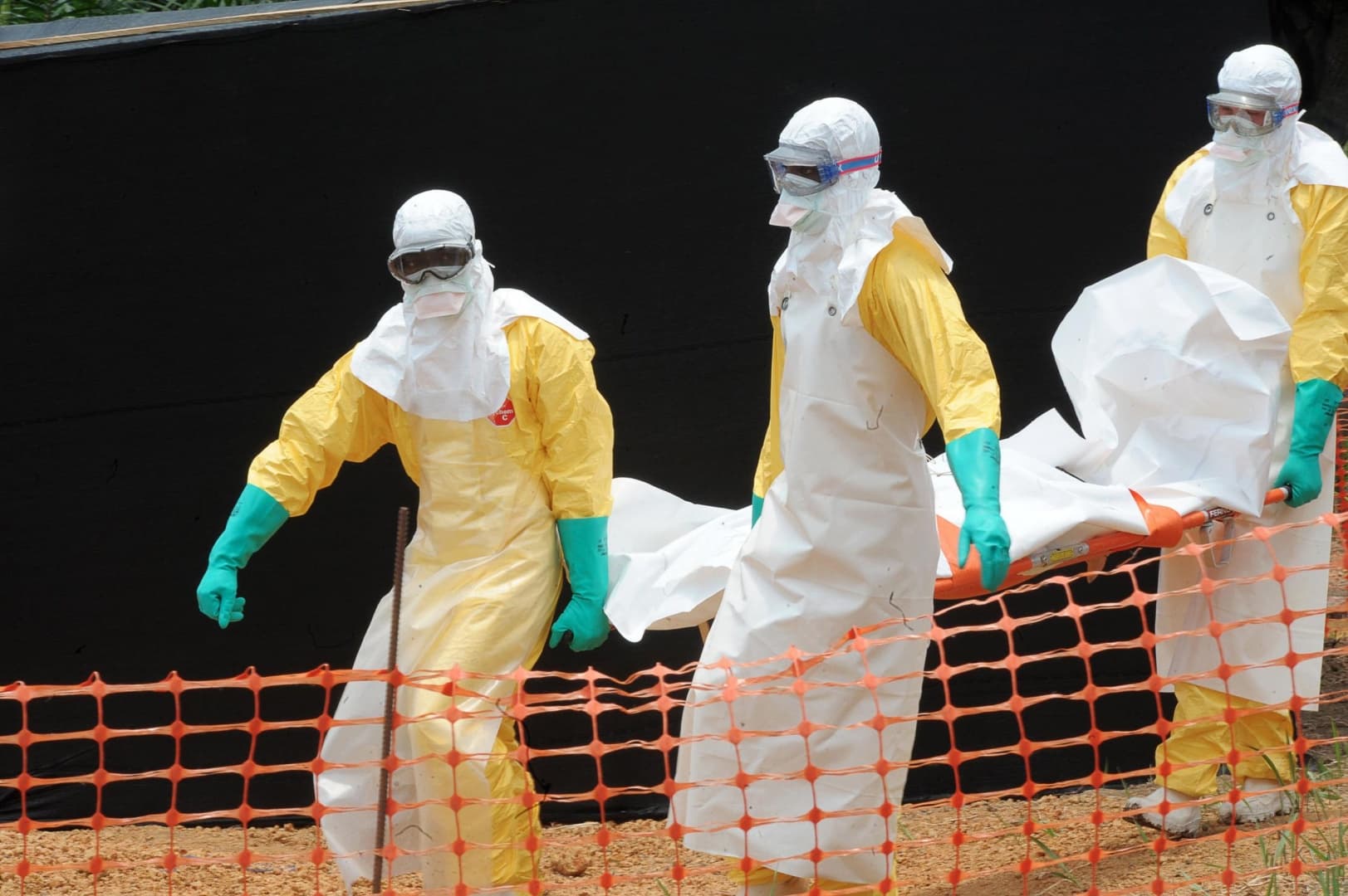 Ebola - Új szakaszába lép a járvány egy nagyvárosi megbetegedéssel Kongóban
