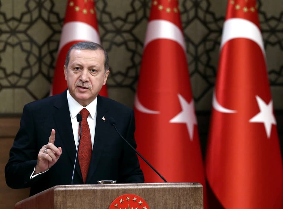 Devizatartalékaik lírára váltására kérte Erdogan a törököket