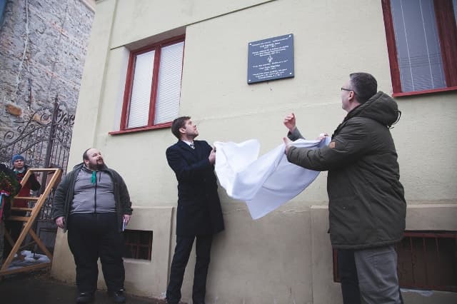 Esterházy-emléktáblát avatott a cserkészszövetség Gömörben