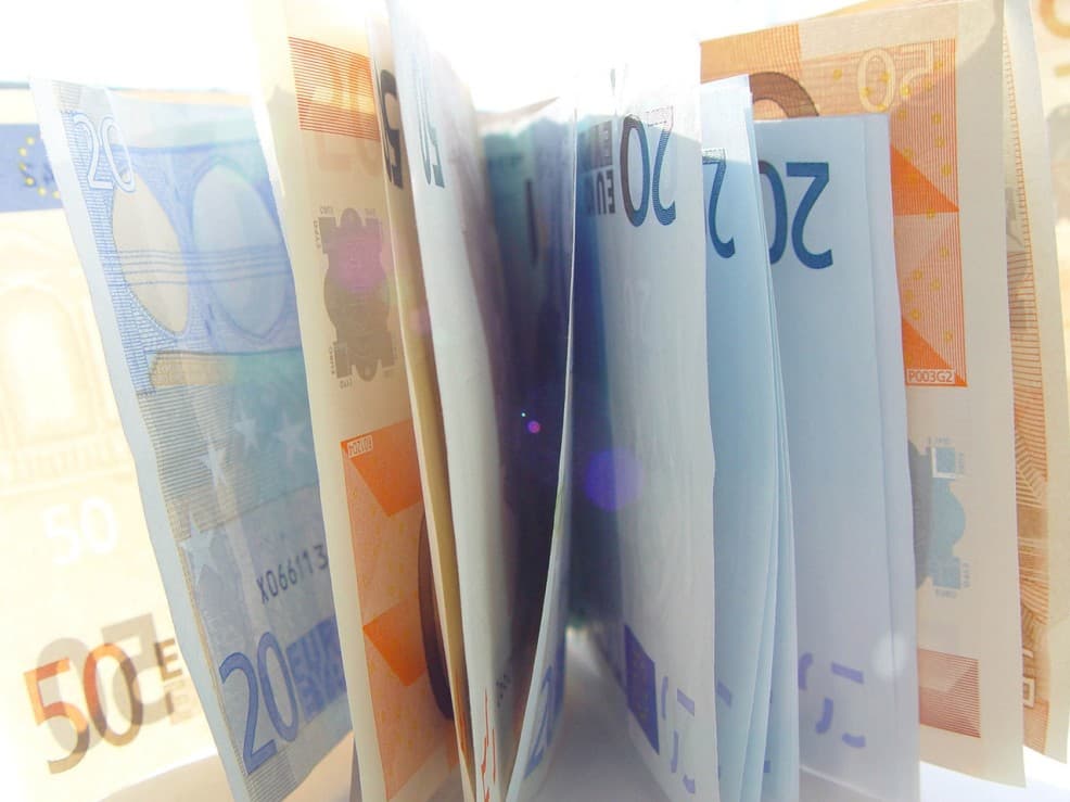 Ezer eurót loptak el egy 85 éves asszonytól