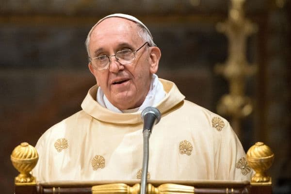 Ferenc pápa együttműködést szorgalmazott a menekültek védelmében