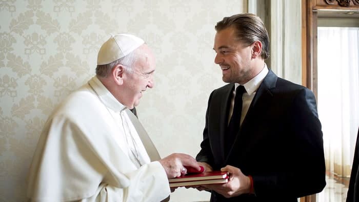 Ferenc pápa Leonardo DiCaprióval társalgott