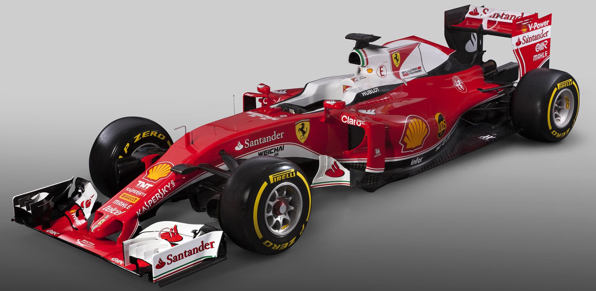Forma-1: Siet a Ferrari, eddig körözi a többieket
