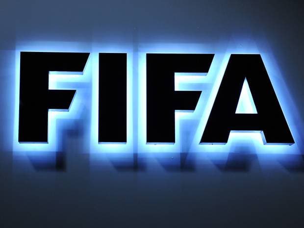 Új szabályokat tesztel a FIFA