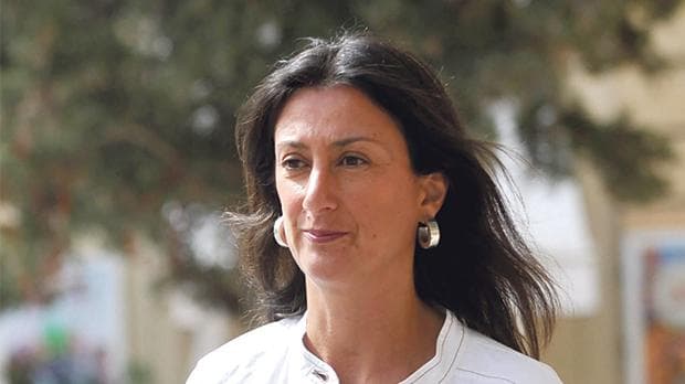 Eltemették a meggyilkolt máltai újságírónőt