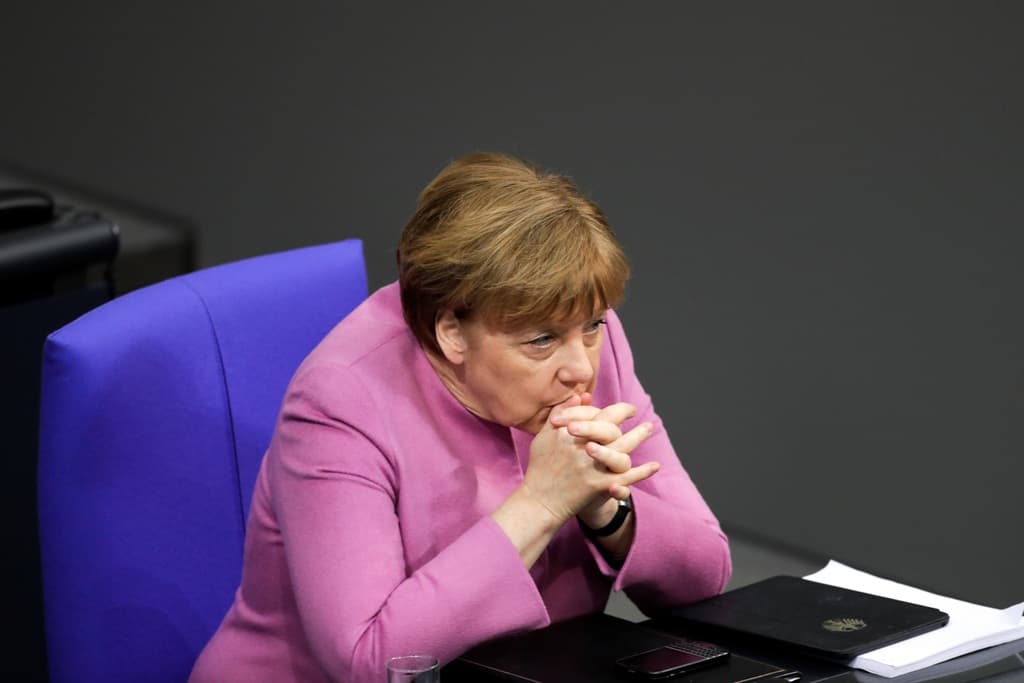 Bekerülhet a következő német kormányba Angela Merkel legfőbb párton belüli ellenlábasa