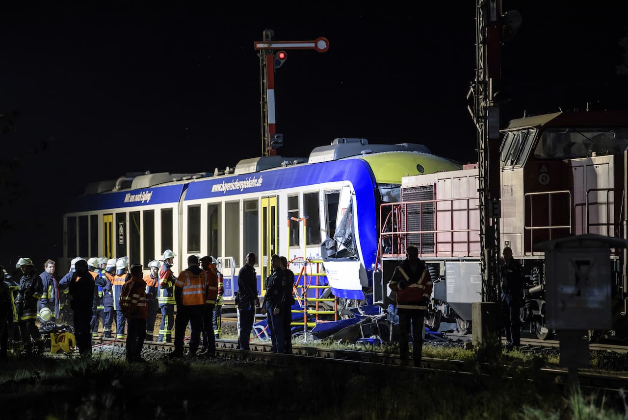 Vonatok ütköztek Bajorországban, ketten meghaltak