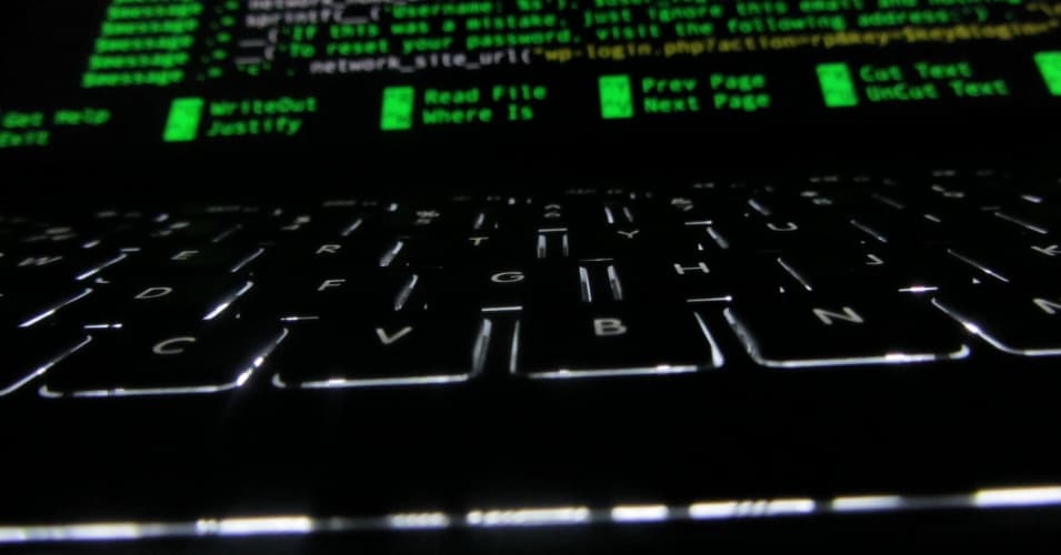 Informatikus kémek behatoltak orosz hackerek számítógépeibe