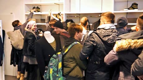 Pozsonyban is transzba esett a nép a H&M-Balmain kollekció miatt