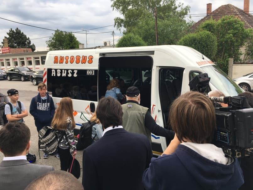 Elindult az első iskolabusz Doborgazról Oroszvárra