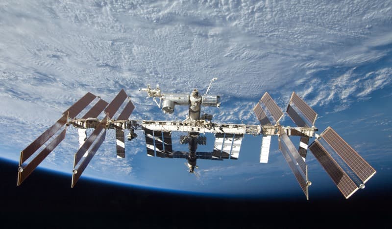 Sikeresen visszatértek a Földre az orosz és amerikai űrhajósok